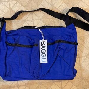 BAGGU Large Cargo Crossbody Bag- Lapis